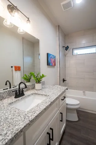 $353,500 | 306 String Prairie Way, Smithville, TX 78957