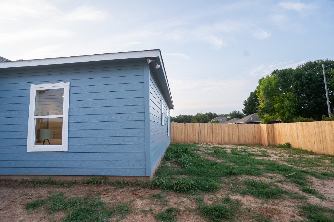 306 String Prairie Way Smithville, TX 78957 - Photo 22 of 25 View of side of property