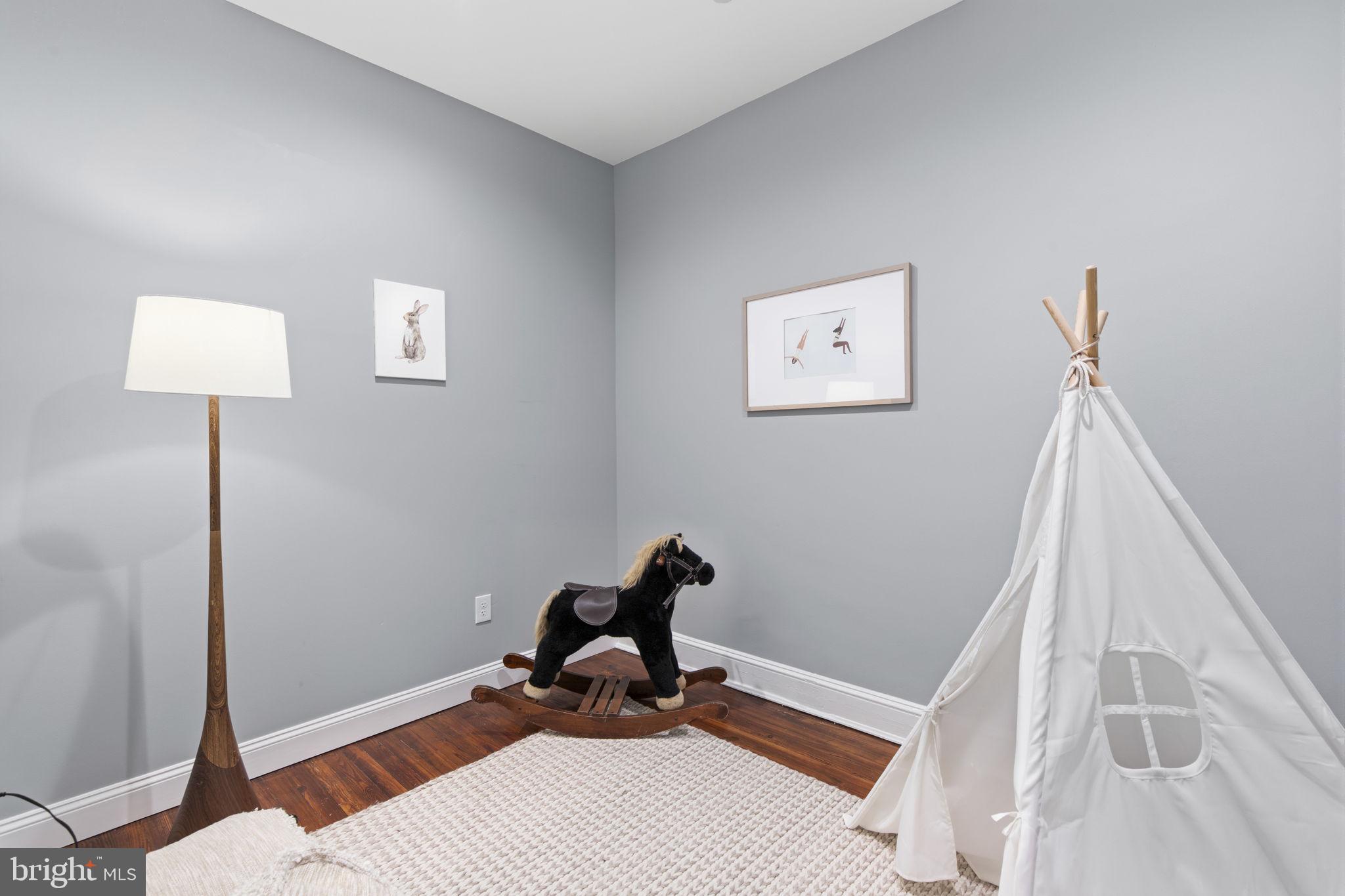 4119 Falls Road Baltimore, MD 21211 - Photo 15 of 22 Upper Level Bonus Room