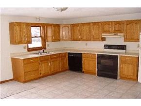 20 R Brian Avenue, Unit 20 Derry, NH 03038 - Photo 3 of 9