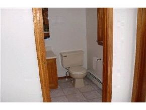 20 R Brian Avenue, Unit 20 Derry, NH 03038 - Photo 5 of 9