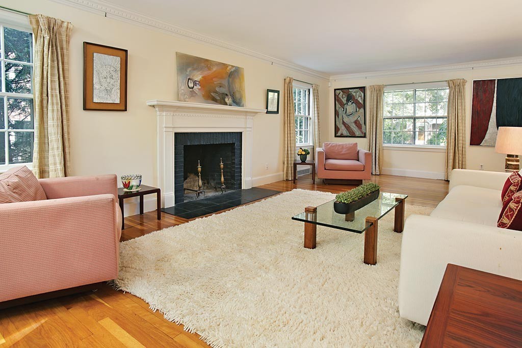 8 Arlington Road Brookline, MA 02467 - Photo 3 of 7
