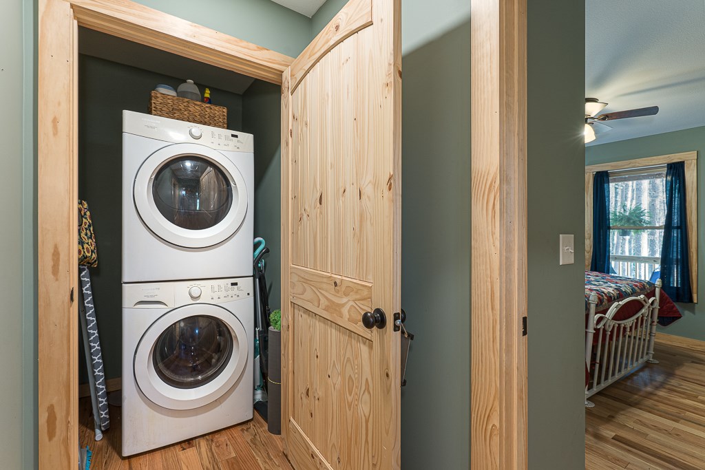 60 Deer Vly Lane Murphy, NC 28906 - Photo 20 of 37