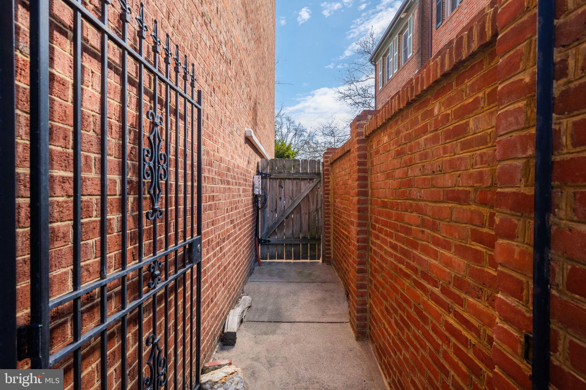 1003 Pendleton Street Alexandria, VA 22314 - Photo 60 of 67