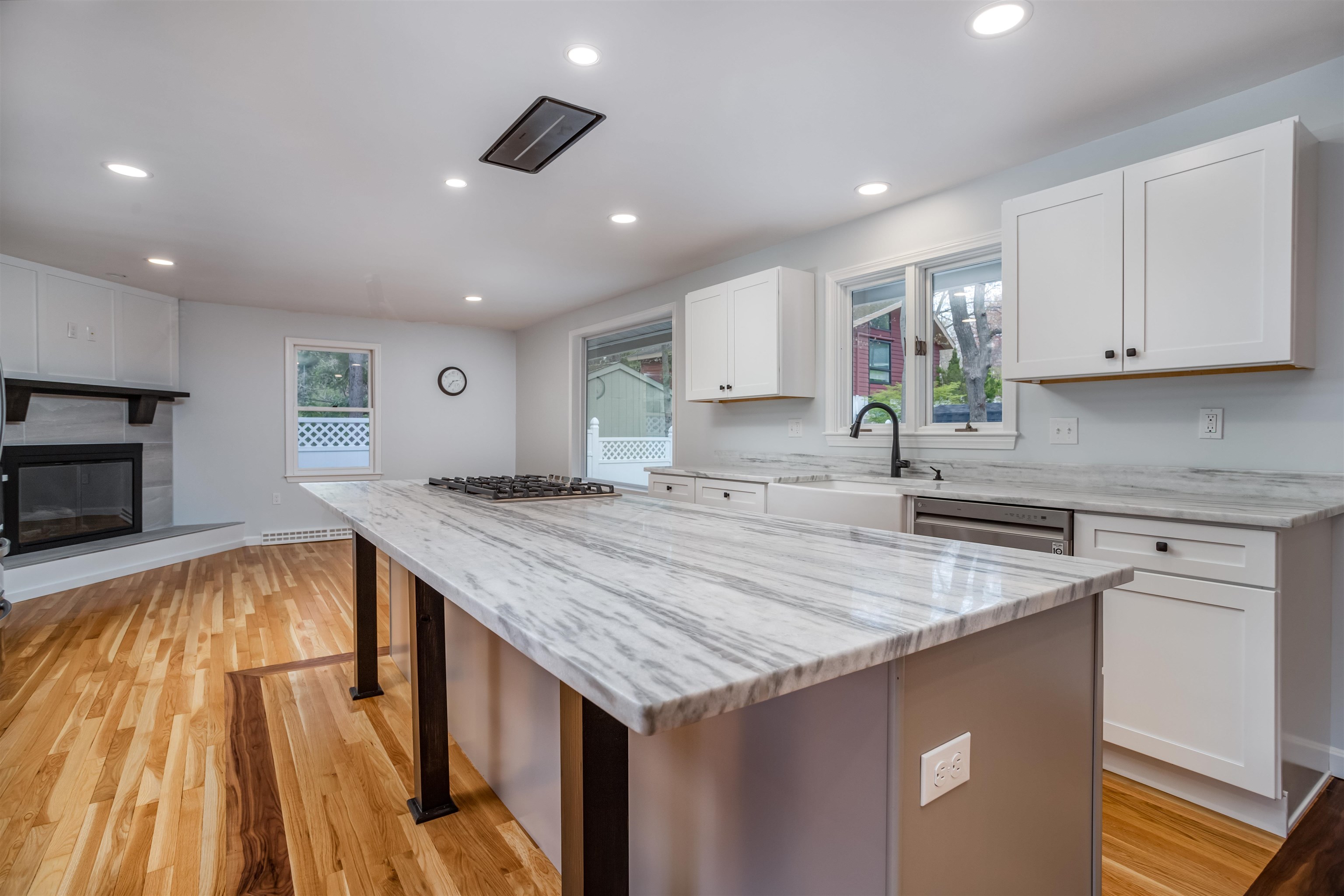 195 High Ridge Road Manchester, NH 03104 - Photo 11 of 40