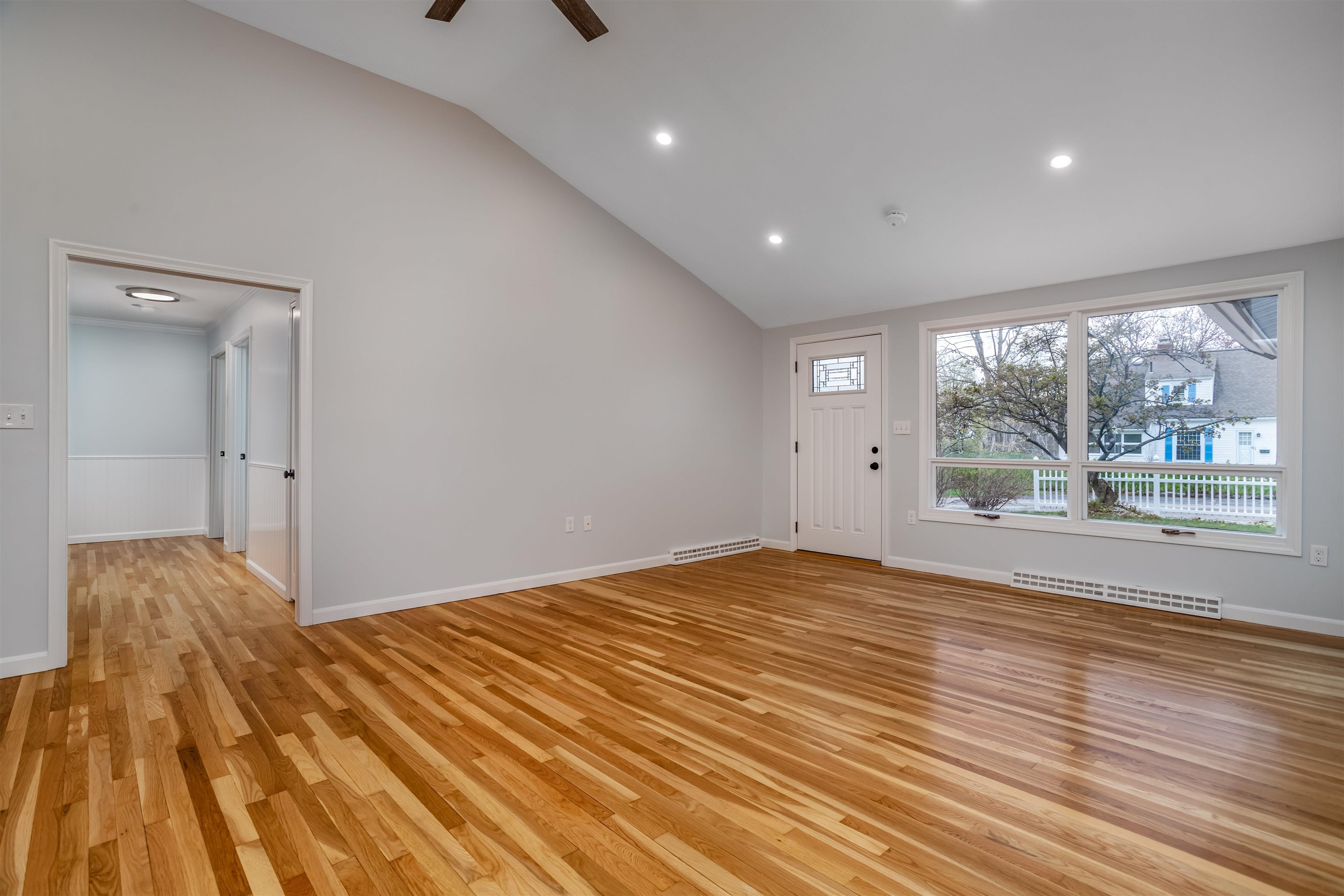195 High Ridge Road Manchester, NH 03104 - Photo 5 of 40