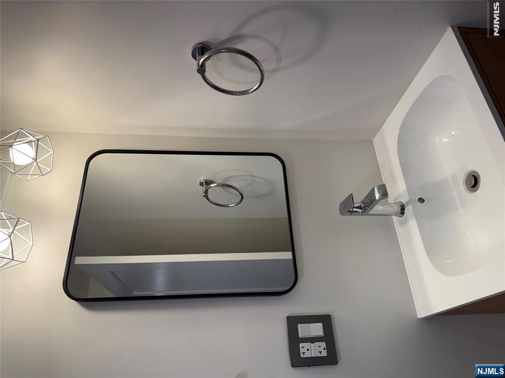 627 Valley Road, Unit C Montclair, NJ 07043 - Photo 10 of 22 Gallery Image 10