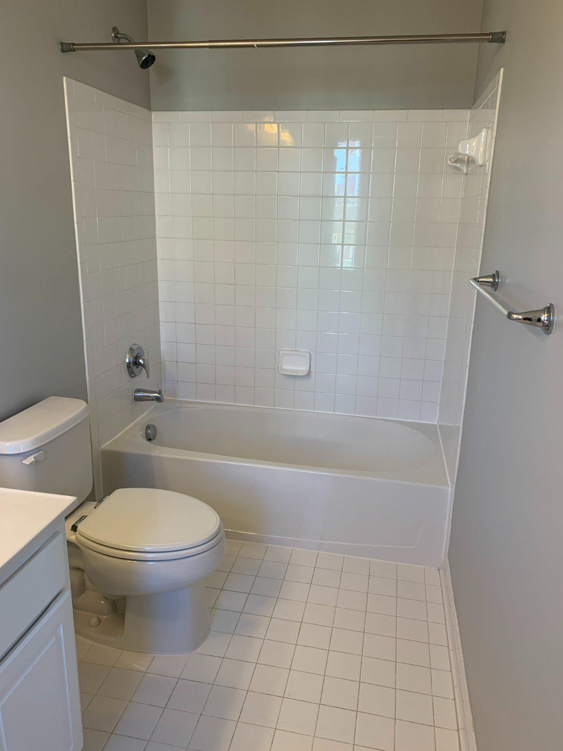 12956 Clarksburg Square Road Clarksburg, MD 20871 - Photo 12 of 16 Full Bathroom