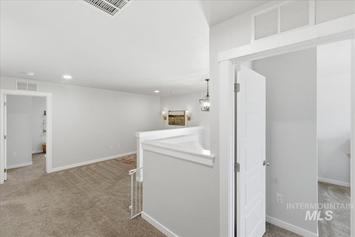 6609 South Memory Way Meridian, ID 83642 - Photo 27 of 50