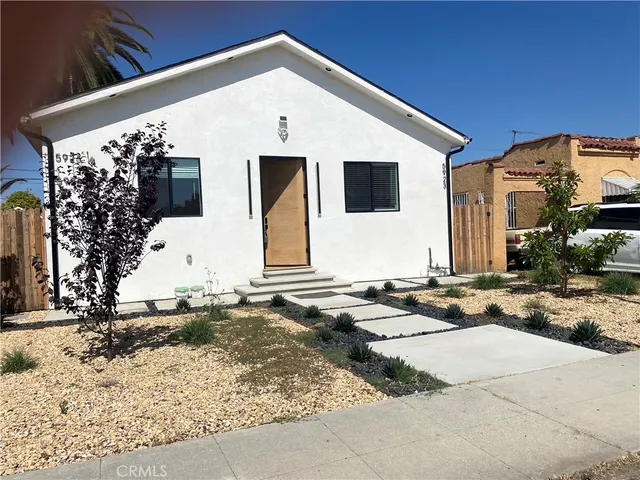 $1,800 | 5923 Haas Avenue, Unit 1/2, Los Angeles, CA 90047