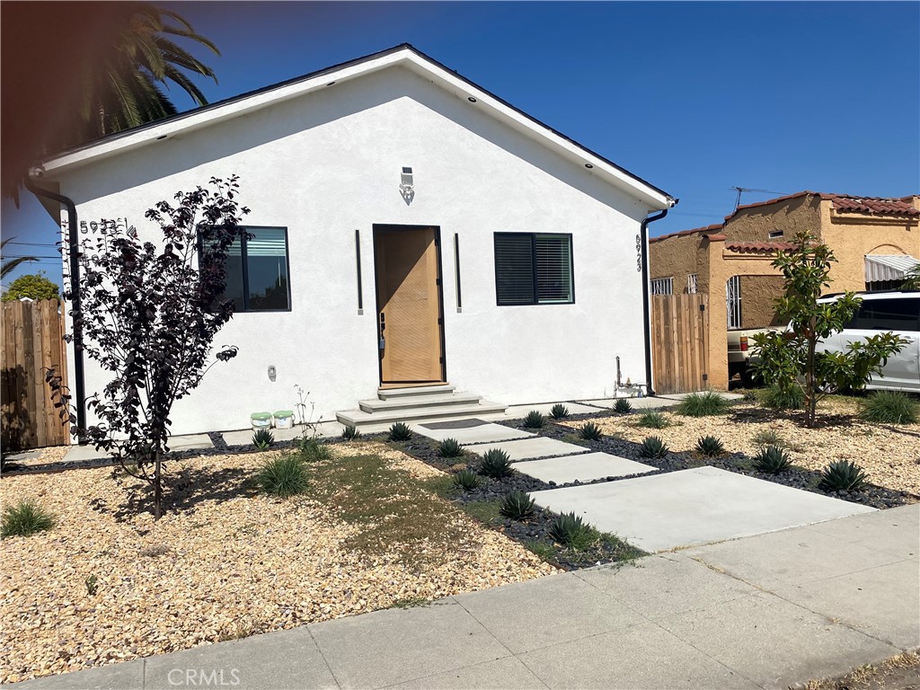 5923 Haas Avenue, Unit 1/2 Los Angeles, CA 90047 - Photo 2 of 6