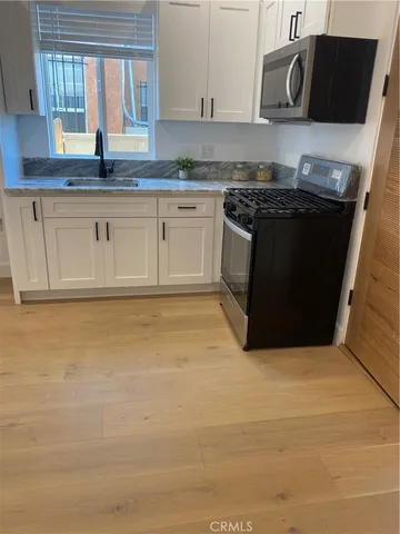 $1,800 | 5923 Haas Avenue, Unit 1/2, Los Angeles, CA 90047