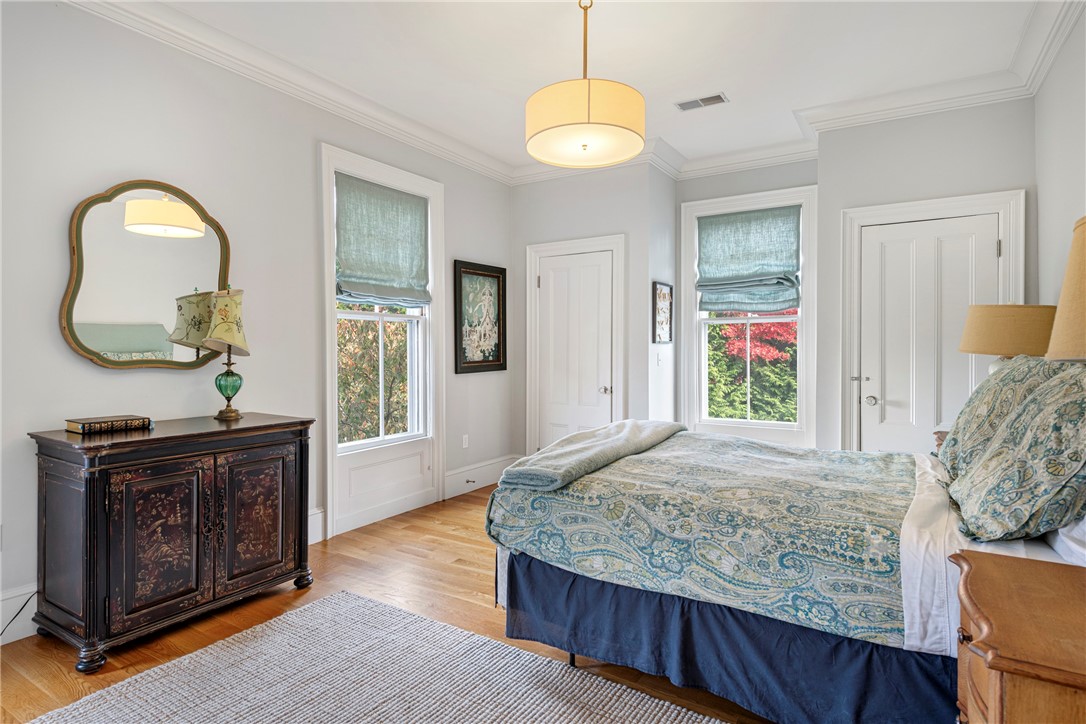 15 Berkeley Avenue Newport, RI 02840 - Photo 13 of 20