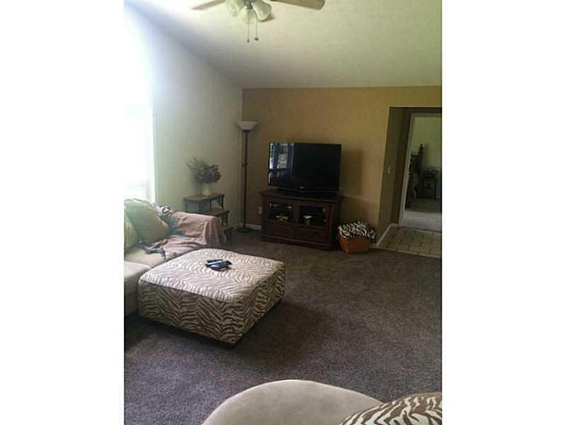 7425 South Sprague Road Columbus, IN 47201 - Photo 5 of 13