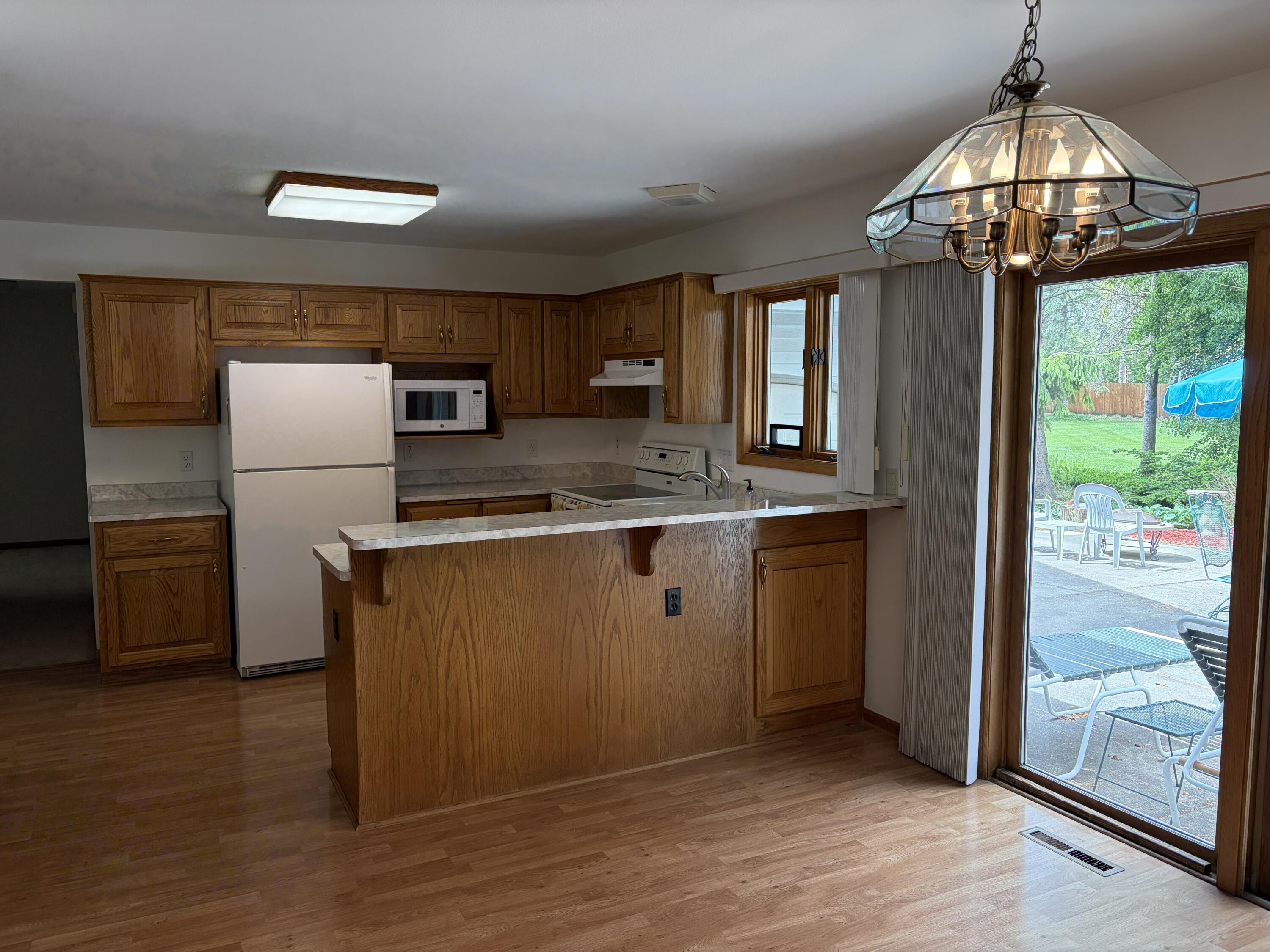 8232 Cooper Road Pleasant Prairie, WI 53142 - Photo 13 of 35 IMG_0584