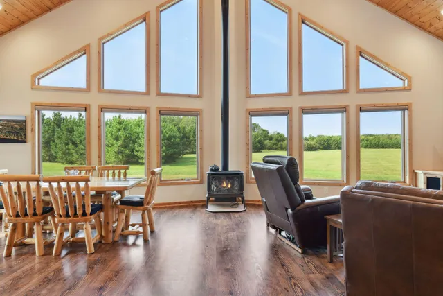 $2,900,000 | 28549 305th Place, Aitkin, MN 56431