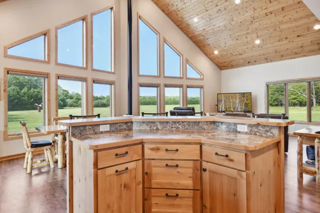 $2,900,000 | 28549 305th Place, Aitkin, MN 56431