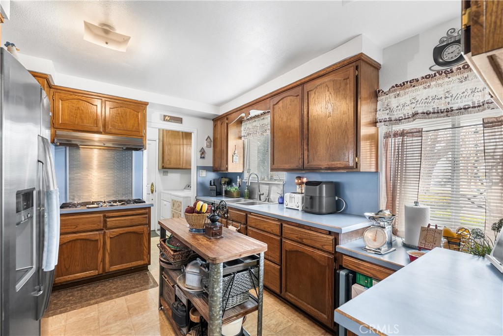 45428 13th Street West Lancaster, CA 93534 - Photo 17 of 44