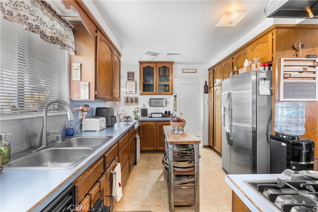 45428 13th Street West Lancaster, CA 93534 - Photo 22 of 44