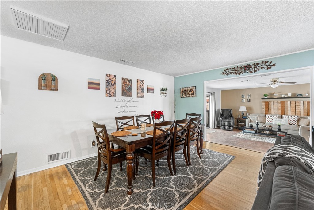 45428 13th Street West Lancaster, CA 93534 - Photo 3 of 44