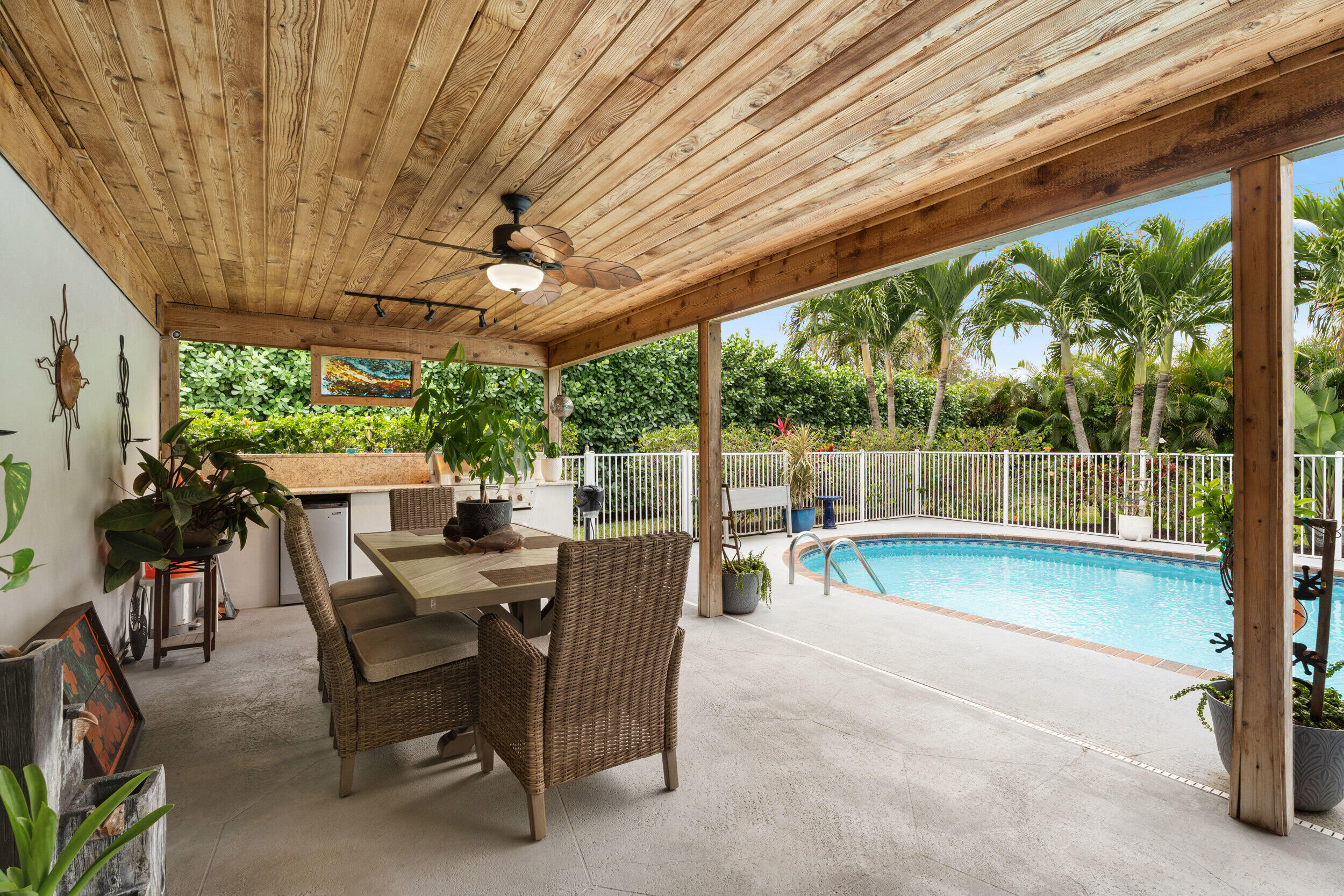 3952 Southeast Fairway West Stuart, FL 34997 - Photo 23 of 36 smg08772