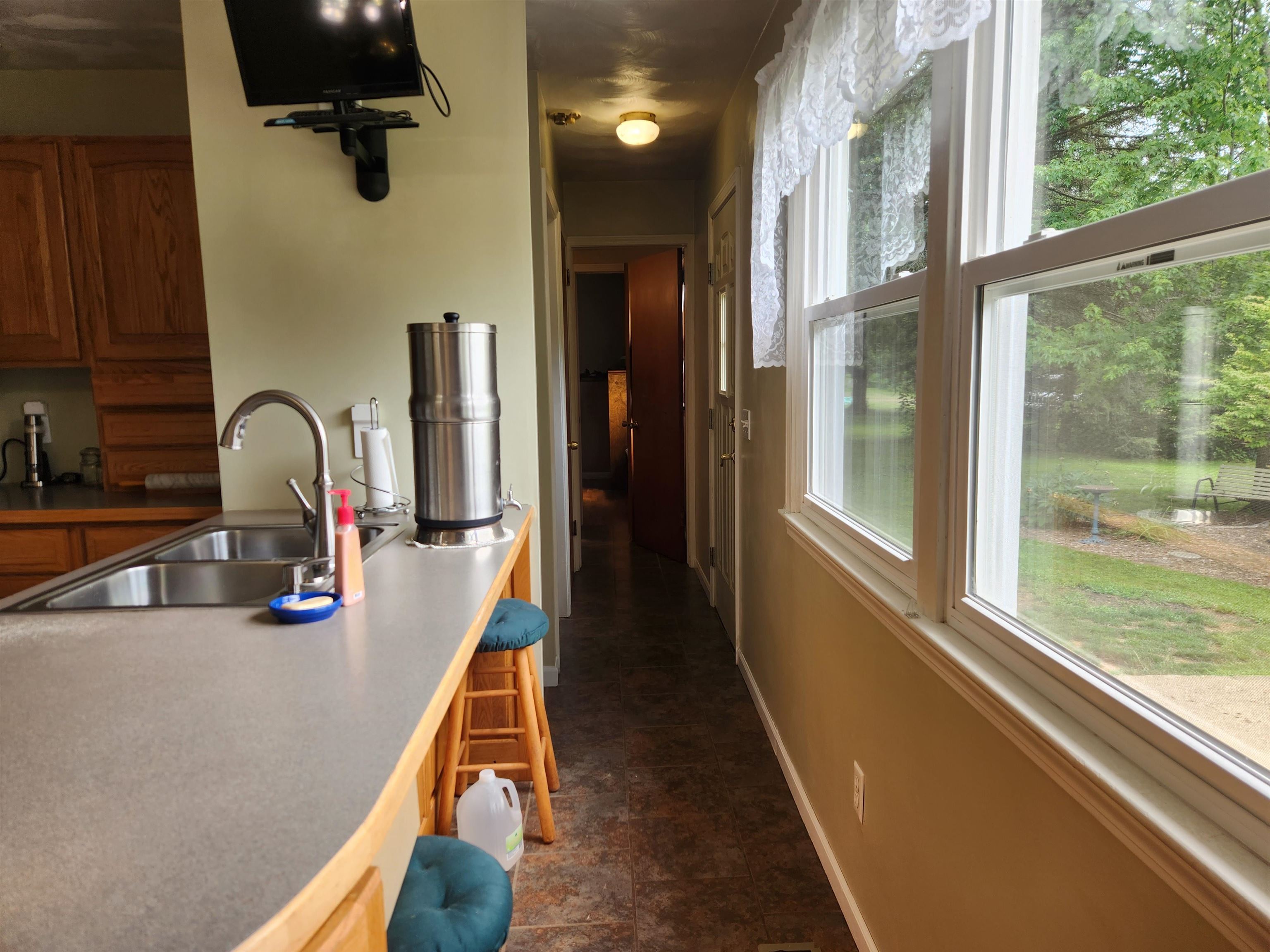 2011 Flanders Road Charlotte, MI 48813 - Photo 32 of 90