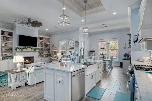 $395,000 | 327 Newport Lane, Benton, LA 71006