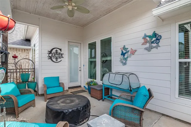 $395,000 | 327 Newport Lane, Benton, LA 71006