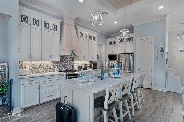 $395,000 | 327 Newport Lane, Benton, LA 71006