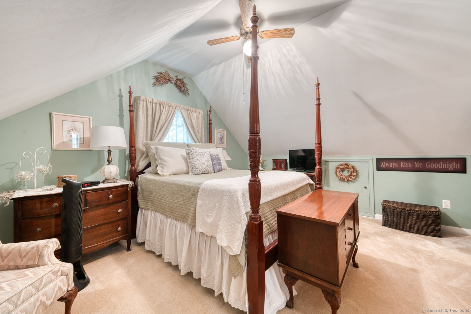 78 Edgecomb Street Hamden, CT 06517 - Photo 30 of 40