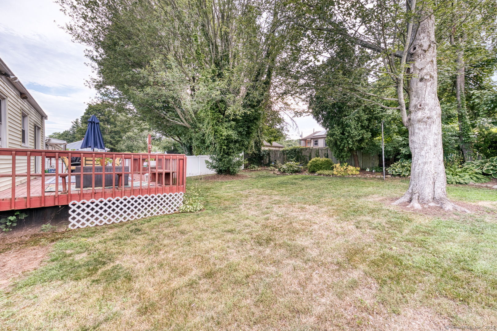 78 Edgecomb Street Hamden, CT 06517 - Photo 31 of 40