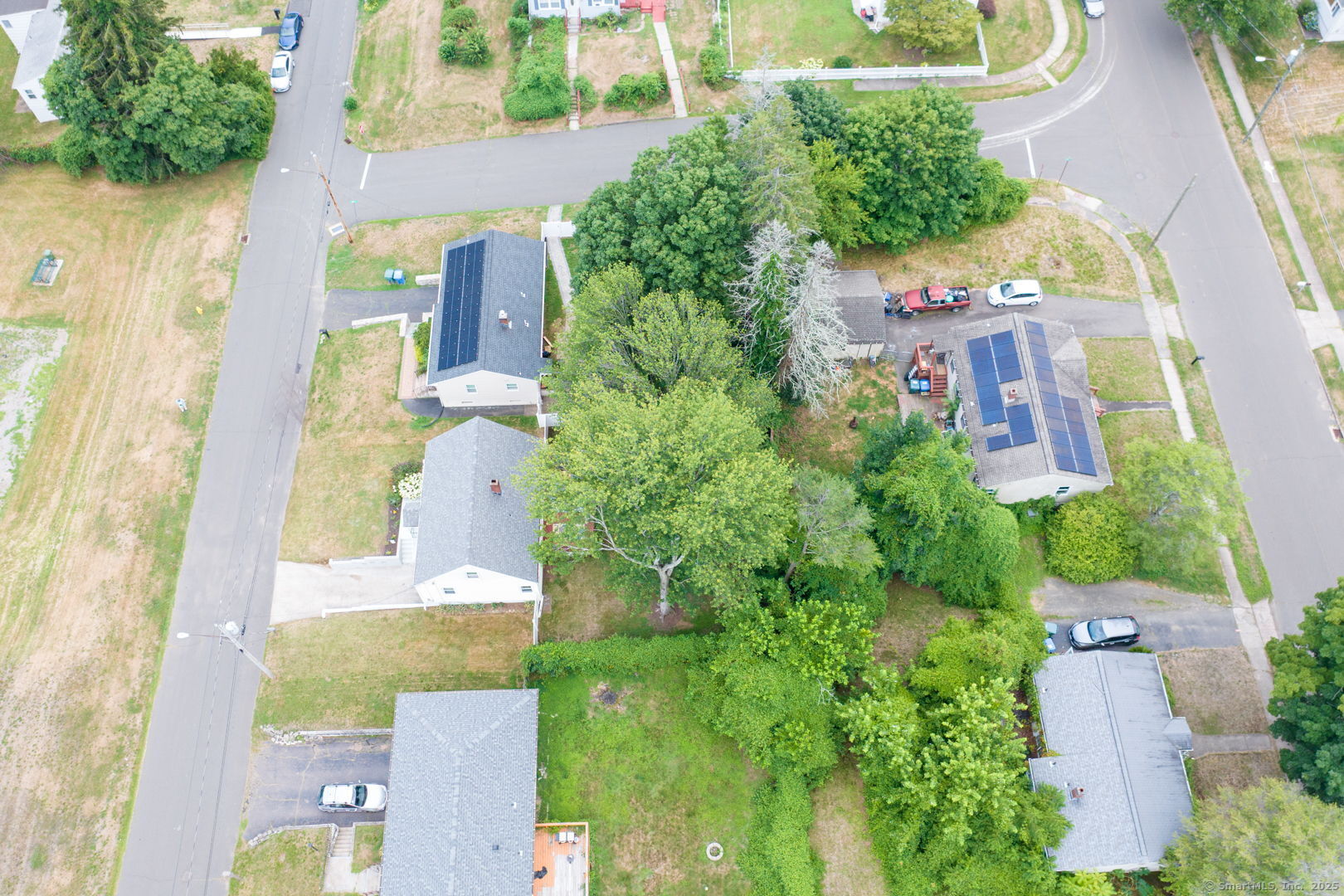 78 Edgecomb Street Hamden, CT 06517 - Photo 39 of 40