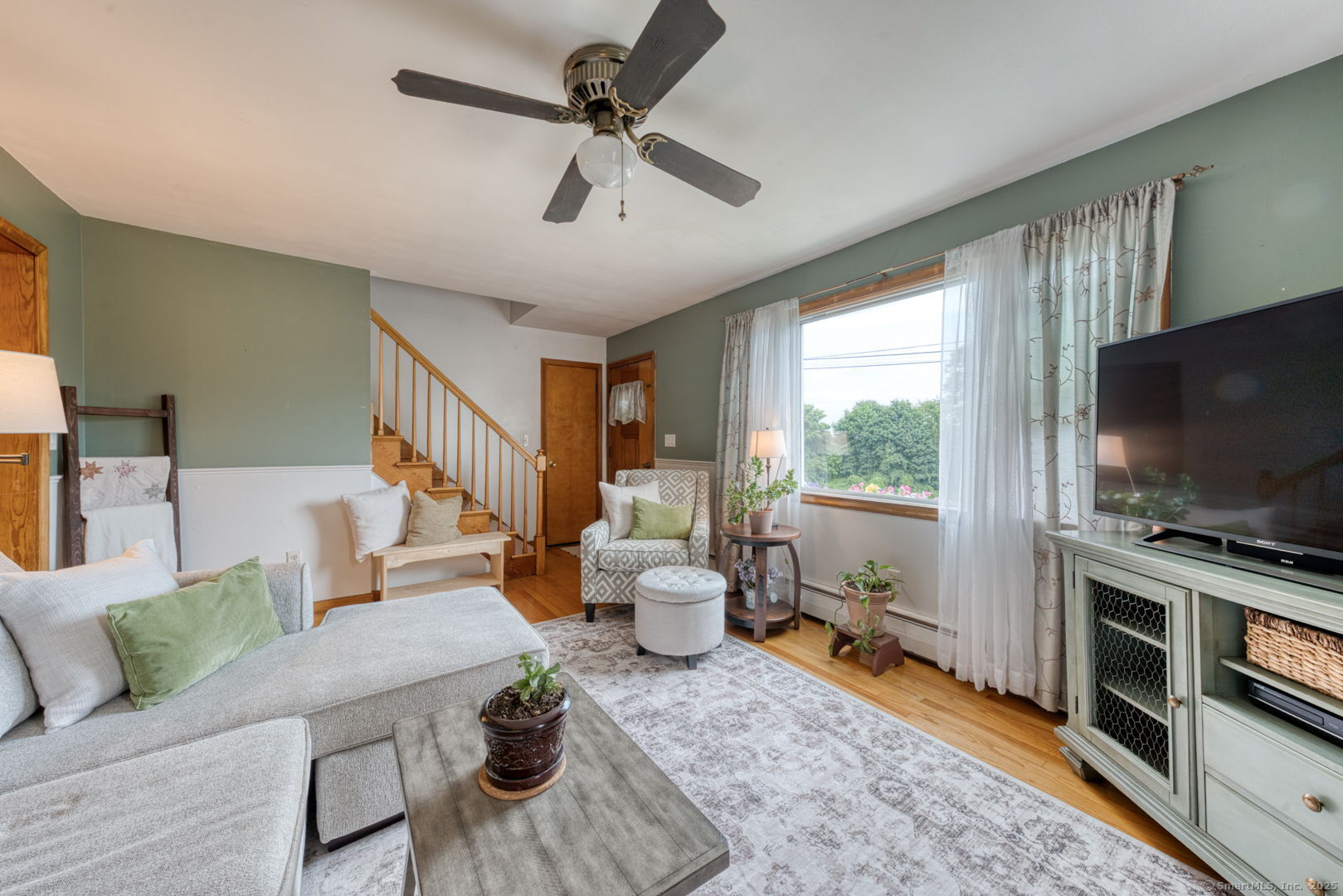 78 Edgecomb Street Hamden, CT 06517 - Photo 9 of 40