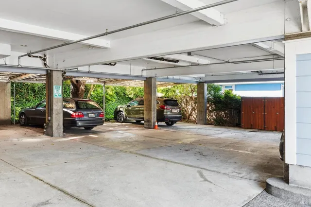 $1,895,000 | 202 Valley Street, Unit 1, Sausalito, CA 94965