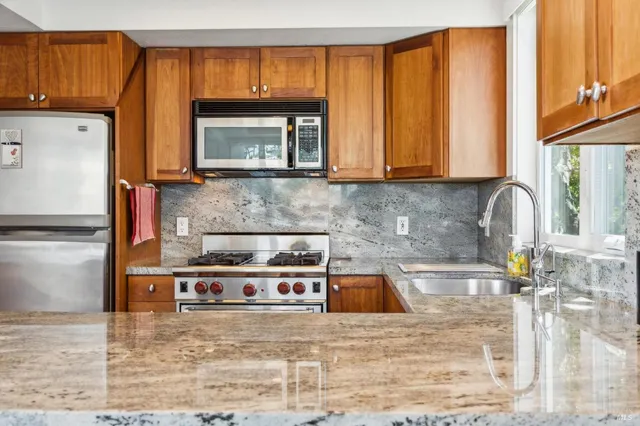 $1,895,000 | 202 Valley Street, Unit 1, Sausalito, CA 94965
