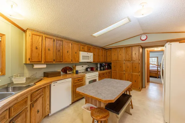 $240,000 | 25108 115th Avenue, Cadott, WI 54727