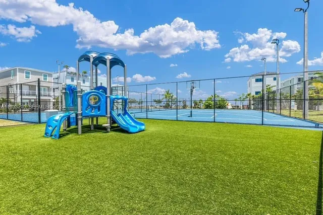 $949,000 | 94825 94825th, Key Largo, FL 33037