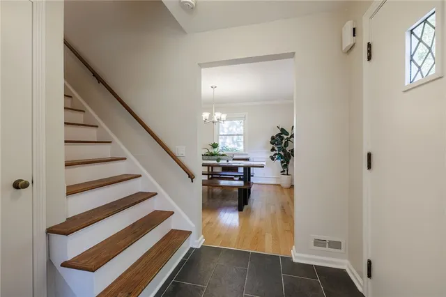 $250,000 | 95 Mayville Lane, Irondequoit, NY 14617