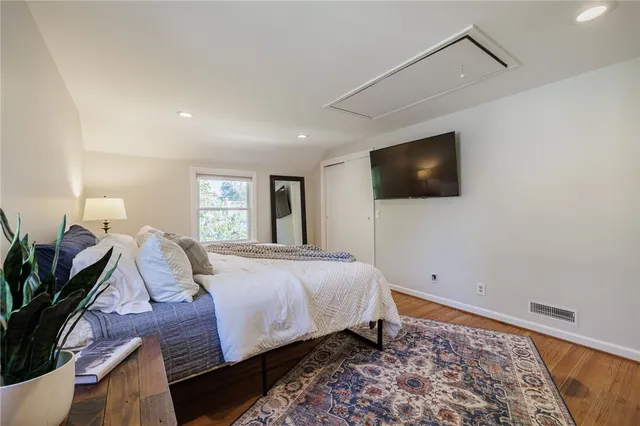 $250,000 | 95 Mayville Lane, Irondequoit, NY 14617