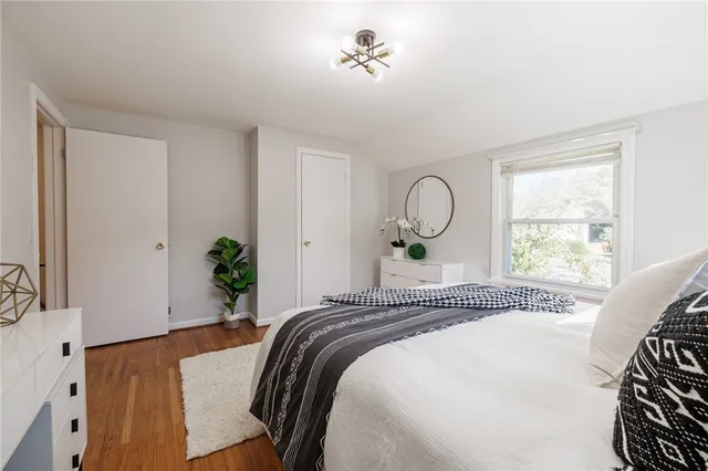 $250,000 | 95 Mayville Lane, Irondequoit, NY 14617