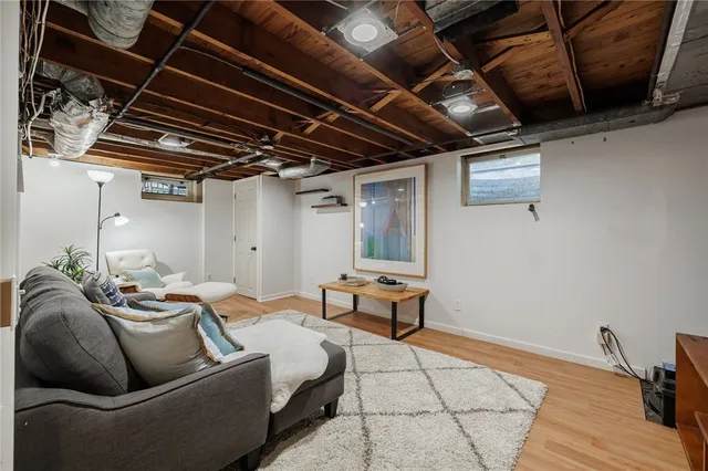 $250,000 | 95 Mayville Lane, Irondequoit, NY 14617