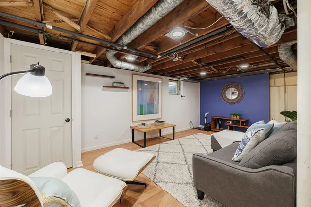 $250,000 | 95 Mayville Lane, Irondequoit, NY 14617