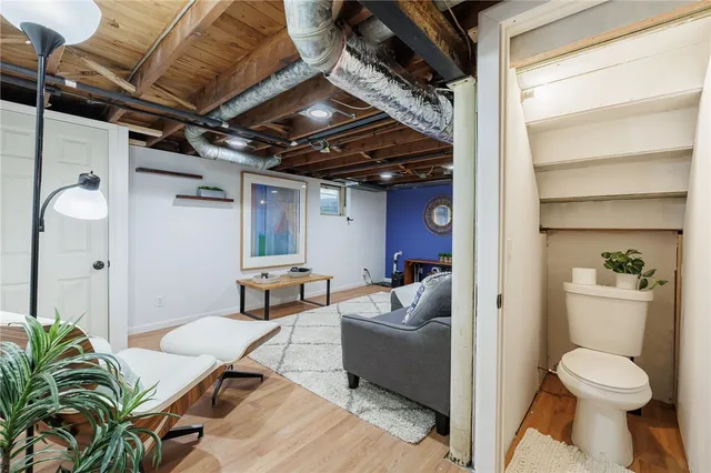 $250,000 | 95 Mayville Lane, Irondequoit, NY 14617