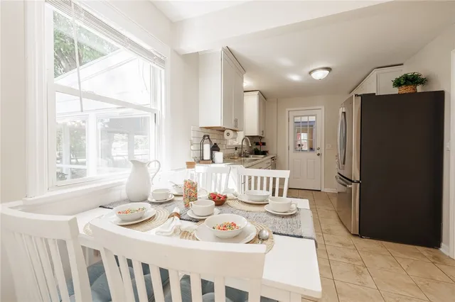 $250,000 | 95 Mayville Lane, Irondequoit, NY 14617