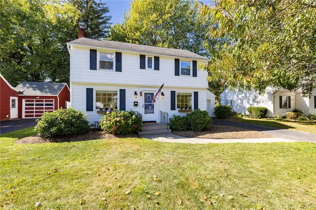 $250,000 | 95 Mayville Lane, Irondequoit, NY 14617