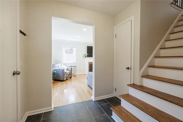 $250,000 | 95 Mayville Lane, Irondequoit, NY 14617