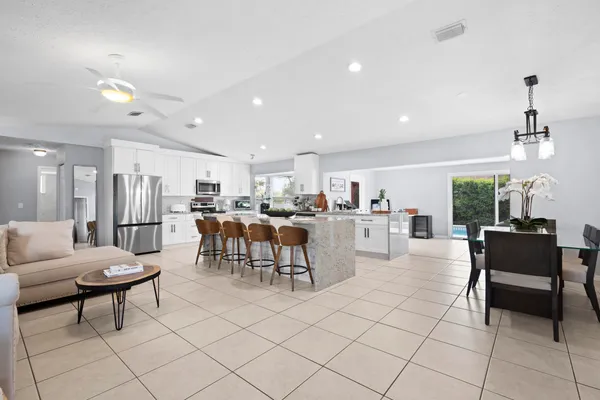 $3,100 | 3238 Southwest Constellation Road, Port St. Lucie, FL 34953