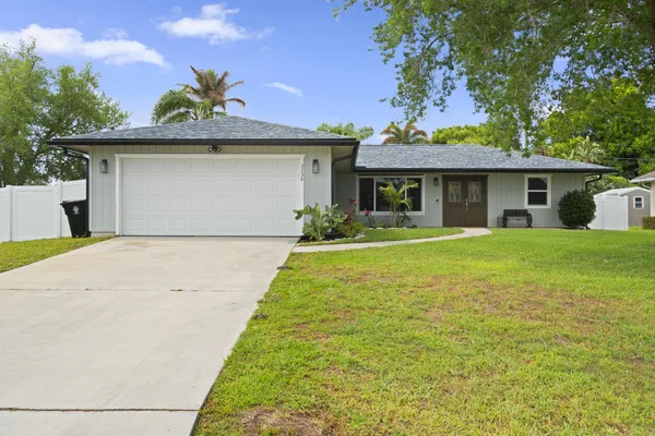 $3,100 | 3238 Southwest Constellation Road, Port St. Lucie, FL 34953