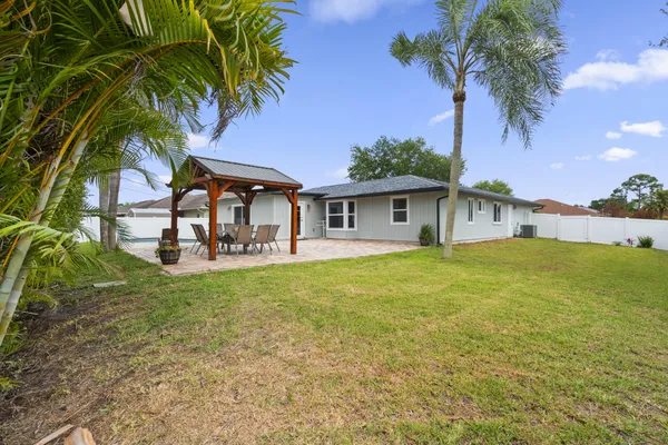 $3,100 | 3238 Southwest Constellation Road, Port St. Lucie, FL 34953