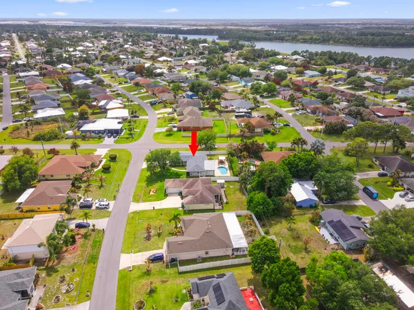 $3,100 | 3238 Southwest Constellation Road, Port St. Lucie, FL 34953